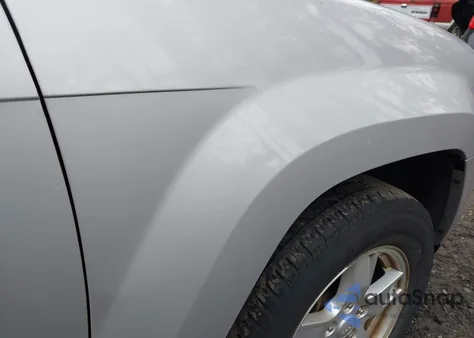 2005 Jeep Grand Cherokee Laredo из США, поврежденный, VIN 1J4GR48KX5C516660